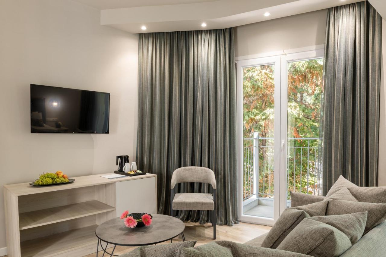 Melina Oasis Boutique Hotel Kassiopi Exteriör bild