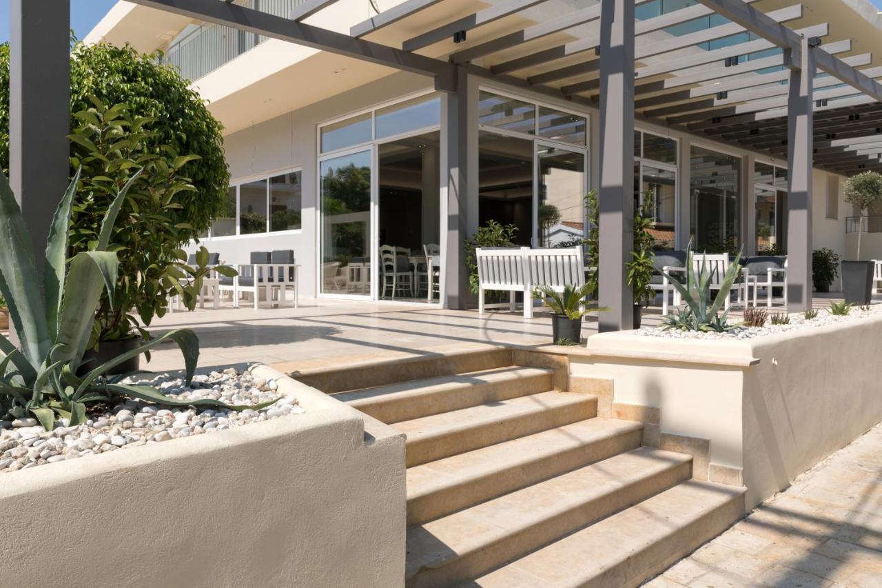 Melina Oasis Boutique Hotel Kassiopi Exteriör bild